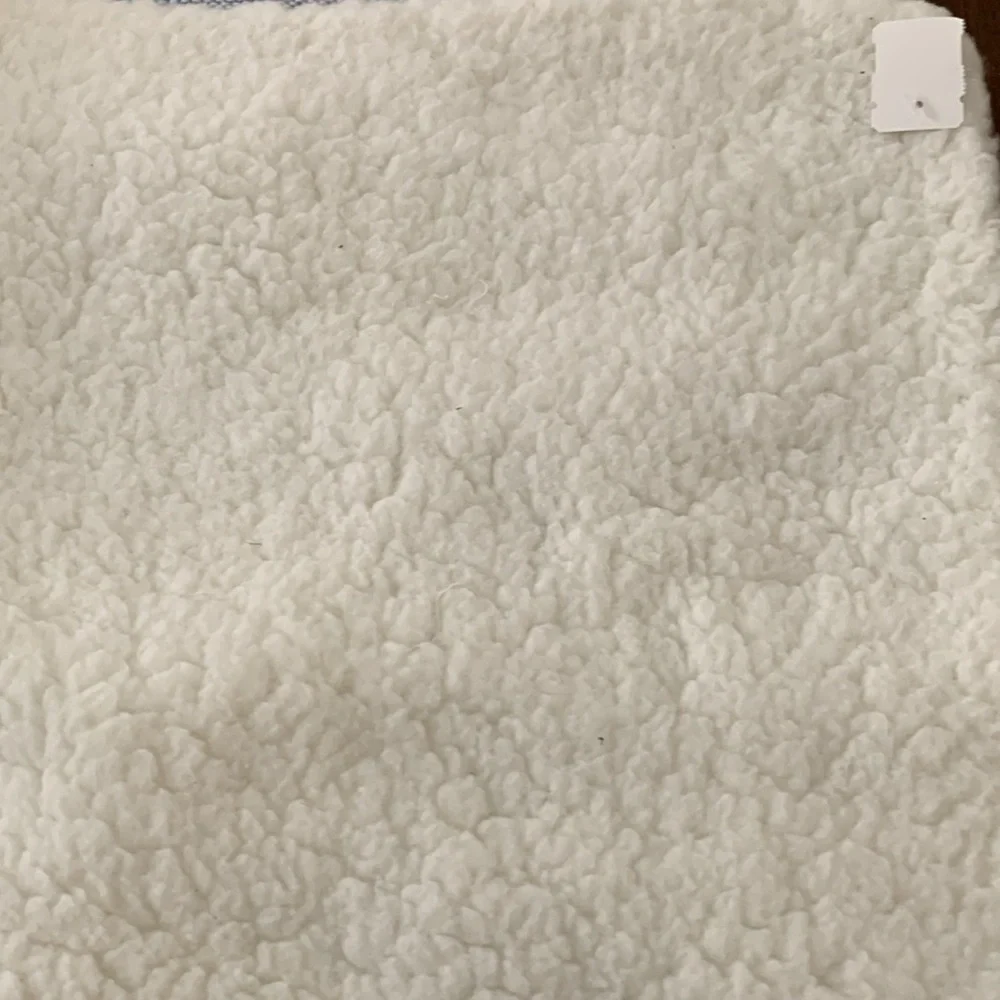 Pottery Barn Euro blue white checkered pattern fleece shams x 2 - Picture 3 of 7